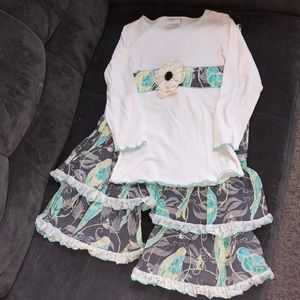 Boutique matching outfit size 7/8.